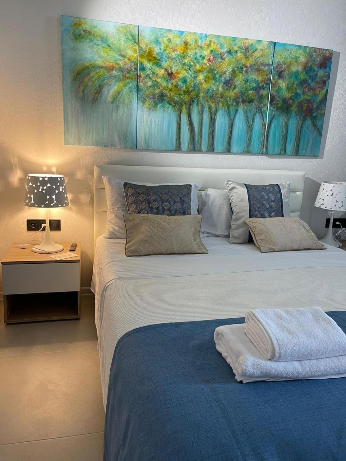Allure Luxury Villas 3&4 Serenity Retreat Moni Evaggelistrias Exterior photo